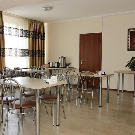 Kausar Hotel Almaty Extérieur photo