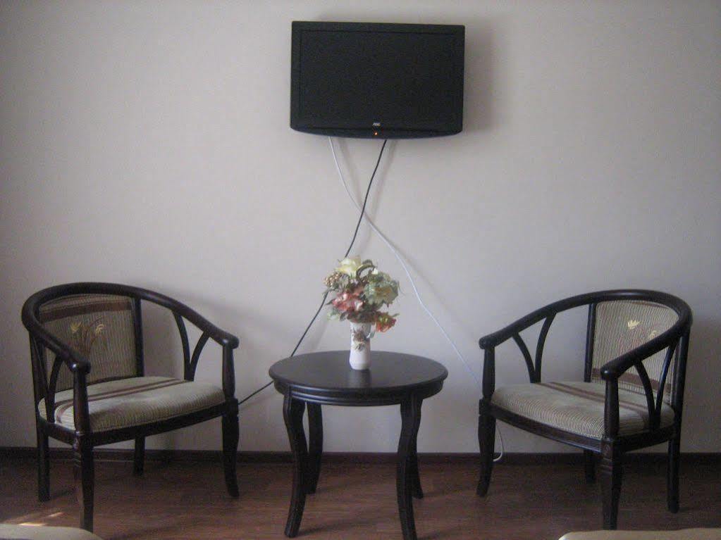 Kausar Hotel Almaty Extérieur photo